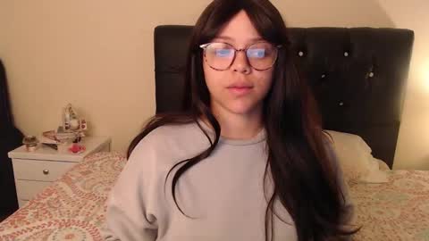         online show from 30, 1, 2025