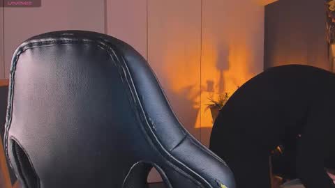 Hi im Amanda online show from 1, 11, 2025