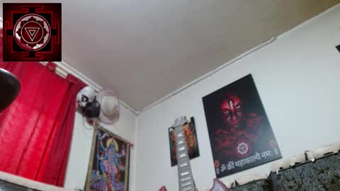 Amanda Valeska online show from 1, 12, 2025