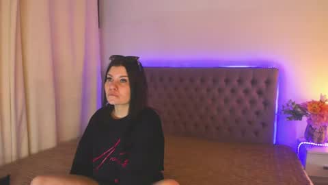 Snapshot of amandahoppe chatting on 3, 7, 2026 Amanda online show from 3, 7, 2026