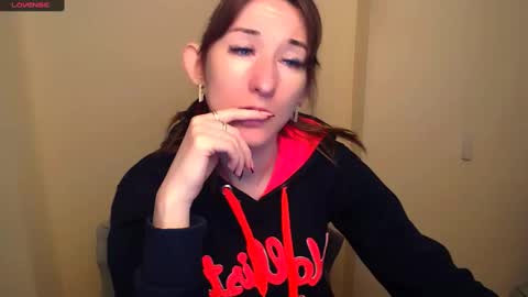 Snapshot of amandasentin chatting on 4, 3, 2025 Amanda online show from 4, 3, 2025
