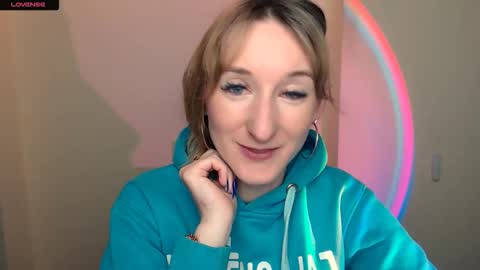Snapshot of amandasentin chatting on 5, 10, 2025 Amanda online show from 5, 10, 2025