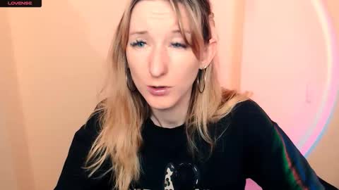 Snapshot of amandasentin chatting on 9, 10, 2025 Amanda online show from 9, 10, 2025