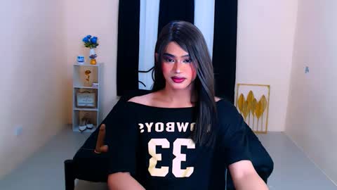 Snapshot of amandathefoxts chatting on 25, 10, 2025 Cassandra online show from 25, 10, 2025