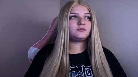 Snapshot of amandhaaa chatting on 2, 2, 2025 Amandha online show from 2, 2, 2025