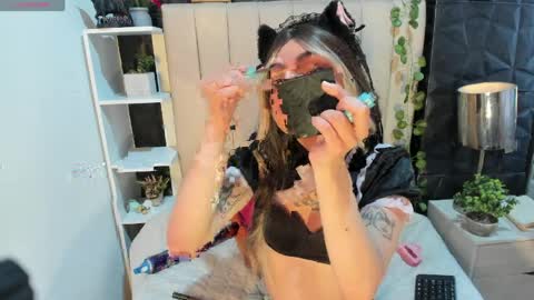 Snapshot of amapola_hs chatting on 6, 4, 2026 amapola_hs online show from 6, 4, 2026
