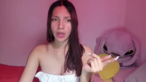 Snapshot of amara_22_ chatting on 2, 3, 2025 Liz online show from 2, 3, 2025