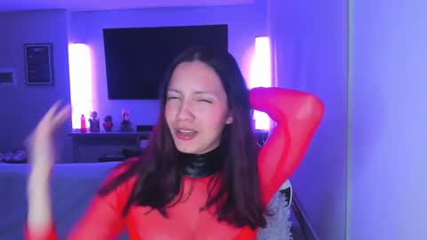 Snapshot of amara_22_ chatting on 28, 9, 2025 Liz online show from 28, 9, 2025