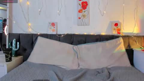 AmaraMoon  online show from 13, 11, 2025