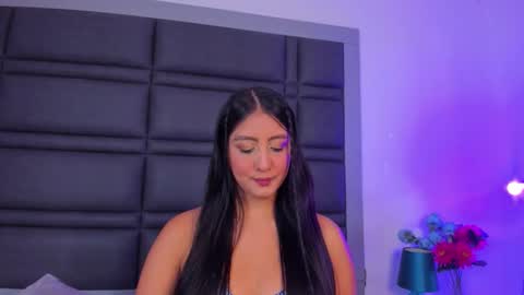 amaranttaylunay online show from 19, 3, 2026