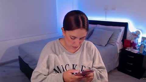 Mila  online show from 7, 1, 2025