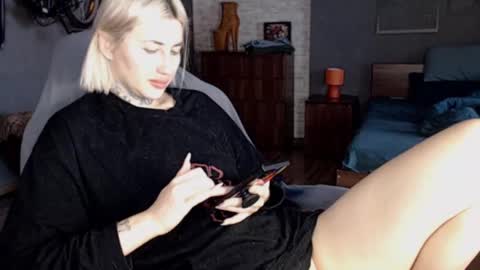 Snapshot of amayamalina chatting on 7, 1, 2025 Malina online show from 7, 1, 2025