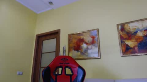 amazing_agness online show from 14, 4, 2026