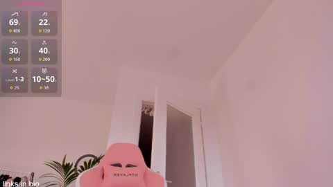 Snapshot of amazing_roxana chatting on 30, 5, 2026 Roxy online show from 30, 5, 2026
