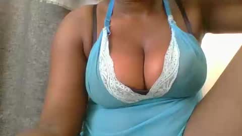 Mia online show from 8, 1, 2025