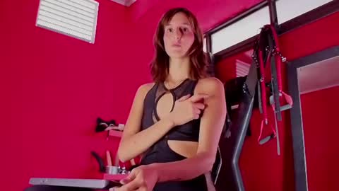 Snapshot of ambar_roux1 chatting on 17, 9, 2025 ambar_roux1 online show from 17, 9, 2025