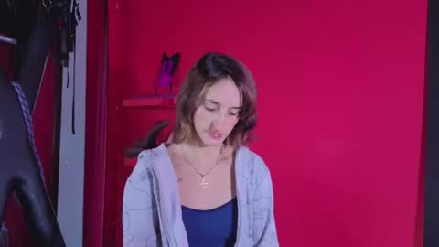 Snapshot of ambar_roux1 chatting on 14, 11, 2025 ambar_roux1 online show from 14, 11, 2025