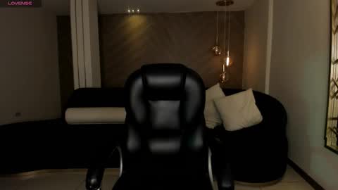 Ambar  online show from 14, 11, 2025