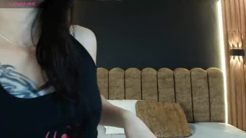 Snapshot of ambarlee_ chatting on 14, 6, 2026 AMBAR LEE online show from 14, 6, 2026