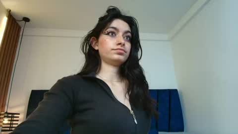 Snapshot of ambarlee_ chatting on 23, 6, 2026 AMBAR LEE online show from 23, 6, 2026