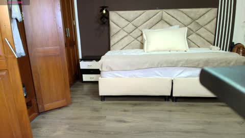 Ambar Ross online show from 27, 12, 2024