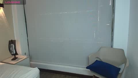 Ambar Ross online show from 30, 9, 2025