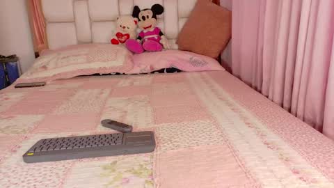 Snapshot of ambarrossi_ chatting on 2, 6, 2026 online show from 2, 6, 2026