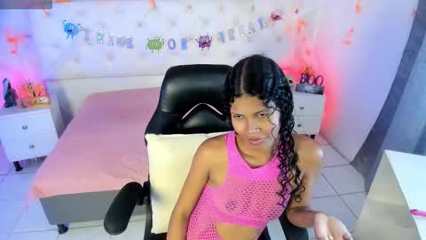 Snapshot of ambeer_fox_ chatting on 31, 10, 2025 Amber online show from 31, 10, 2025