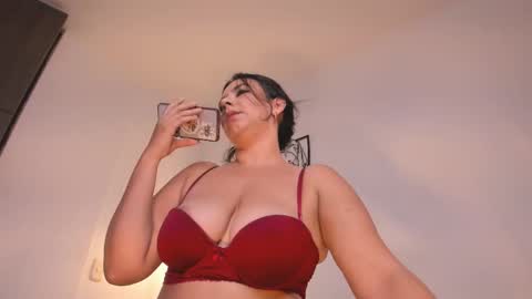 Snapshot of amber__davis chatting on 9, 9, 2025 Amber Davis online show from 9, 9, 2025