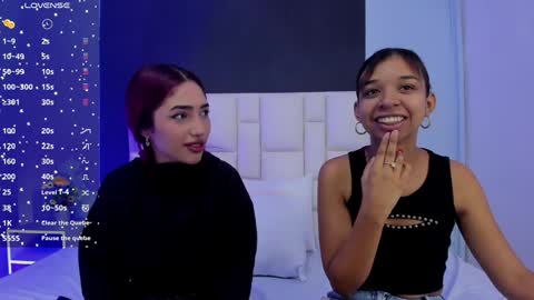 Snapshot of amber_and_suzane chatting on 9, 1, 2025 Amber And Suzane Amber HAIR RED Suzane HAIR BROWN online show from 9, 1, 2025