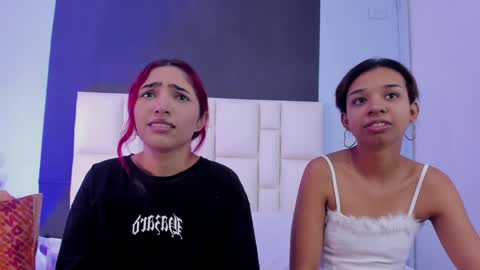 Snapshot of amber_and_suzane chatting on 15, 1, 2025 Amber And Suzane Amber HAIR RED Suzane HAIR BROWN online show from 15, 1, 2025