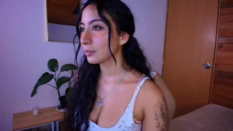 amber_curly online show from 10, 4, 2026