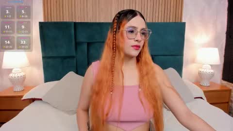 Snapshot of amber_kiss_ chatting on 23, 10, 2025 Emily online show from 23, 10, 2025