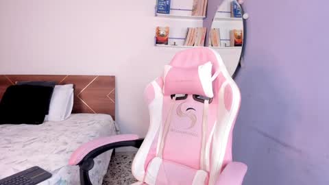 Snapshot of amber_maxwell chatting on 8, 2, 2025 Amber online show from 8, 2, 2025