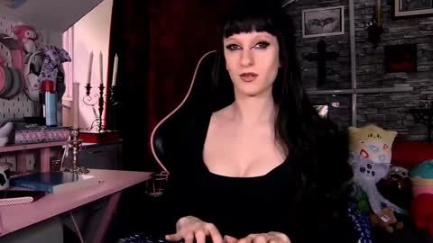 DEMONESS AMBER 666 online show from 15, 9, 2025