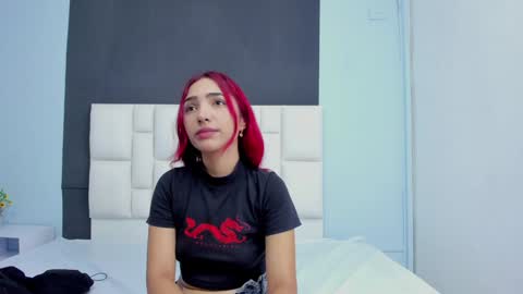 Amber Baker  online show from 20, 12, 2024