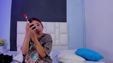 Amber Baker  online show from 29, 12, 2024
