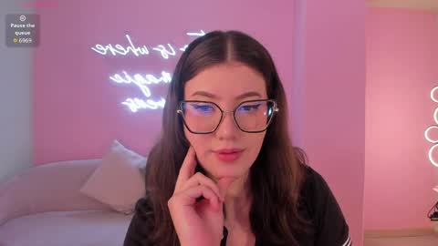 Amber  online show from 10, 4, 2026