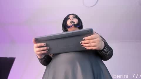 Amber  online show from 18, 4, 2026