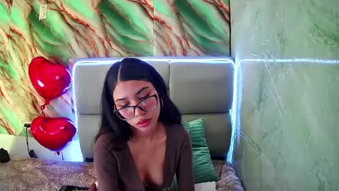 Amber Jeong online show from 8, 2, 2025