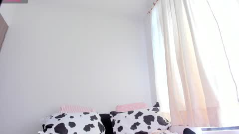 Amber online show from 3, 2, 2025