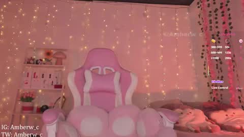 Snapshot of amberw_c chatting on 24, 10, 2025 IG - TW Amberw c online show from 24, 10, 2025