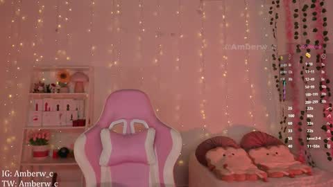 Snapshot of amberw_c chatting on 15, 11, 2025 IG - TW Amberw c online show from 15, 11, 2025