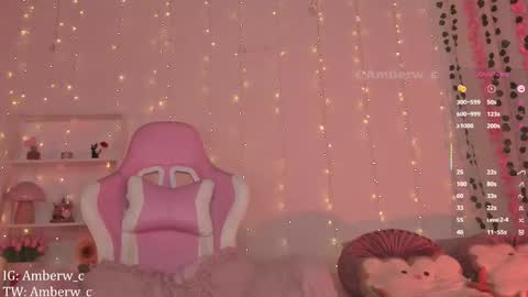 Snapshot of amberw_c chatting on 30, 11, 2025 IG - TW Amberw c online show from 30, 11, 2025