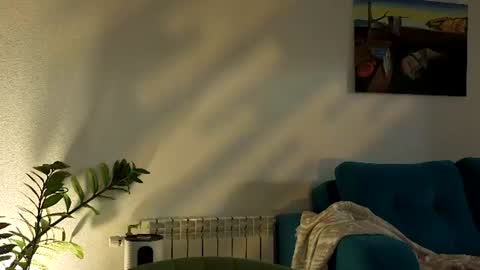 Snapshot of ambientmoon chatting on 29, 6, 2026 Moon inst 4mbientmoon online show from 29, 6, 2026