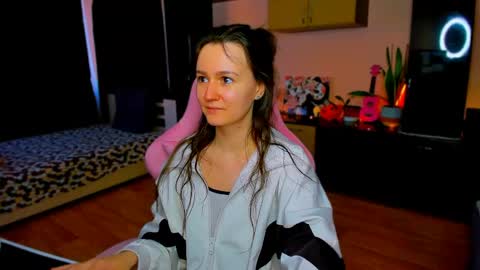 Snapshot of ameli_moon chatting on 26, 5, 2026 Eileen online show from 26, 5, 2026
