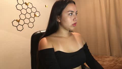Snapshot of amelia___hall chatting on 27, 10, 2025 Amelia online show from 27, 10, 2025