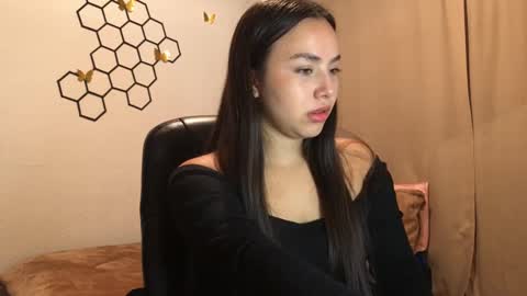 Snapshot of amelia___hall chatting on 4, 11, 2025 Amelia online show from 4, 11, 2025