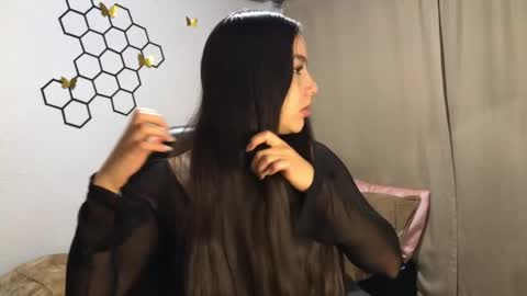 Snapshot of amelia___hall chatting on 13, 11, 2025 Amelia online show from 13, 11, 2025
