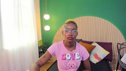 Amelia Adams online show from 14, 11, 2025